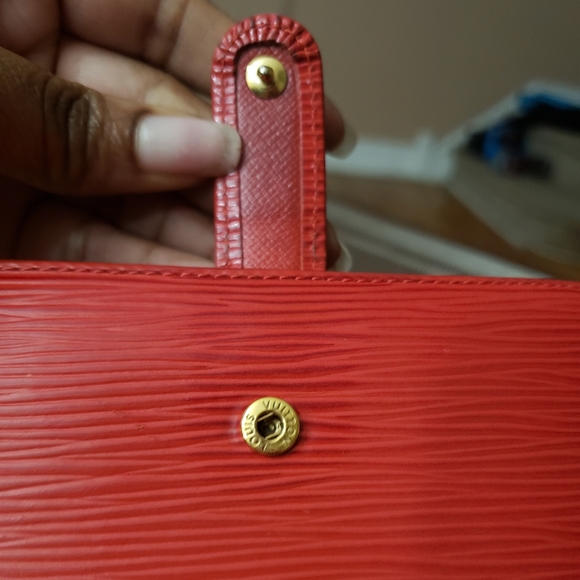 Authentic Red Louis Vuitton Epi Wallet - Picture 3 of 8